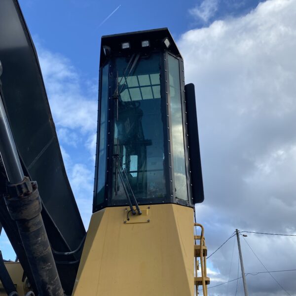 Cab front window and skylight for CAT 325C