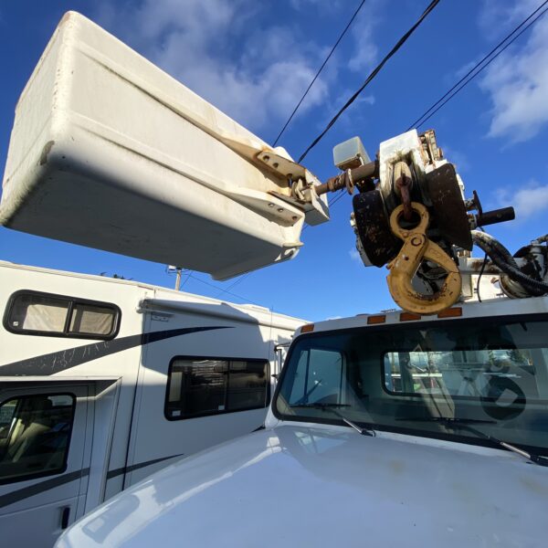 Used International Bucket Truck