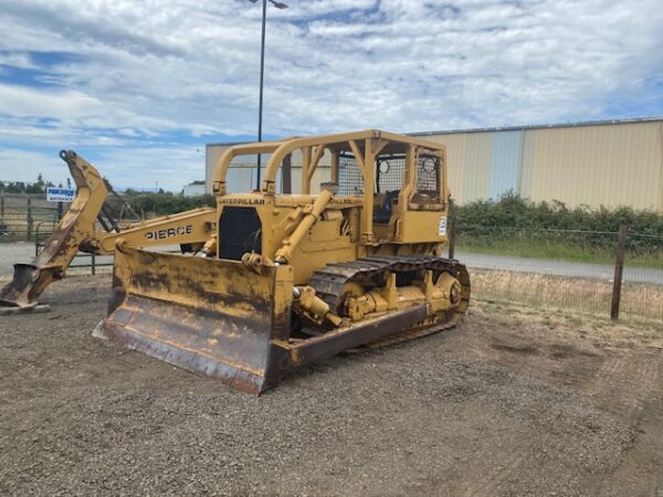 Caterpillar D6C Dozer