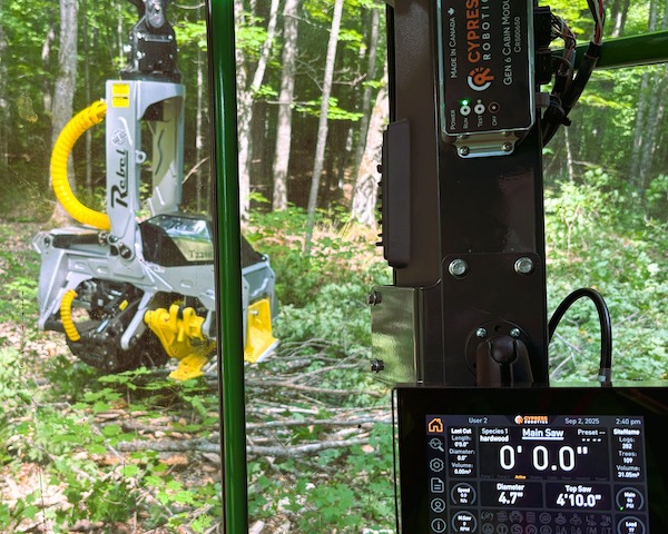 Cypress Robotics computer system display in a logging processor